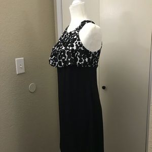 Sexy Halter dress black and white. Enfocus size 6